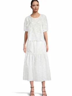 Tamara-brodeerattu hame