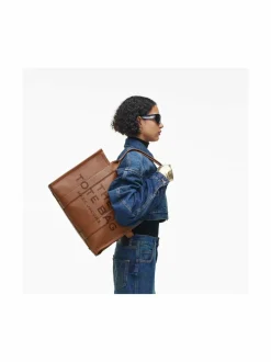 The Large Tote -nahkalaukku