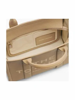 The Medium Tote -nahkalaukku