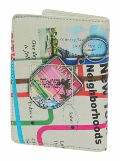 The Passport -passikotelo