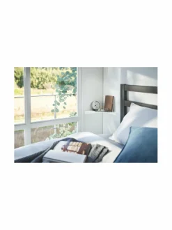 Tower- metallinen kulmahylly 22 x 22 x 3,3 cm