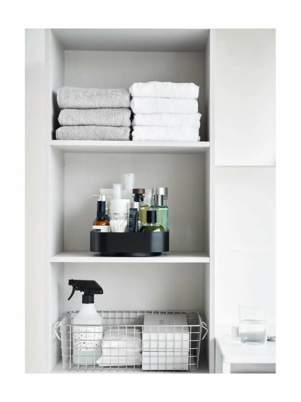 Tower-pyörivä säilytyskulho