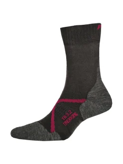 TR 3.2 Merinosukat punkki- ja hyttyskarkotteella