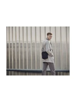 Travel Companion -olkalaukku 6 l