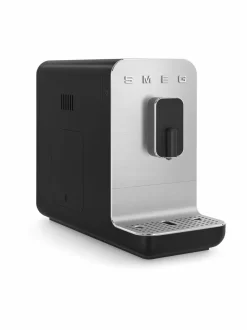 Täysautomaattinen kahvikone