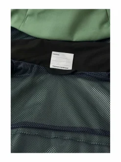 Vaeltava-ulkoilutakki