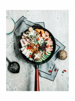 Valurautapannu 28 cm