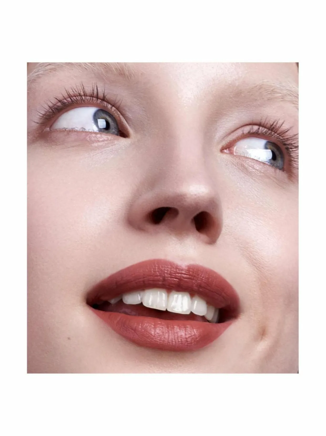 Velvet Wear Cream Lipstick, N32 -huulipuna