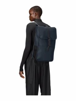 W3- vedenpitävä reppu